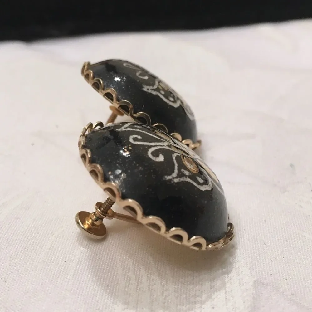 Vintage Enamel Butterfly Button Earrings - Picture 4 of 5